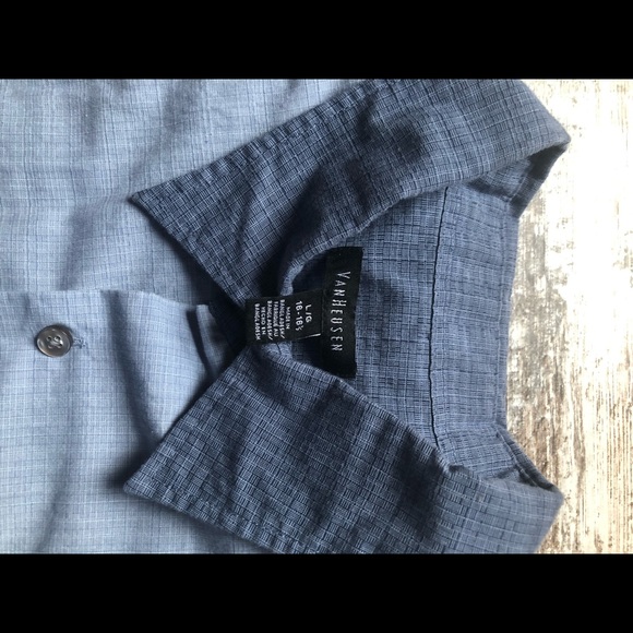 Van Heusen short sleeved shirt - Picture 2 of 6